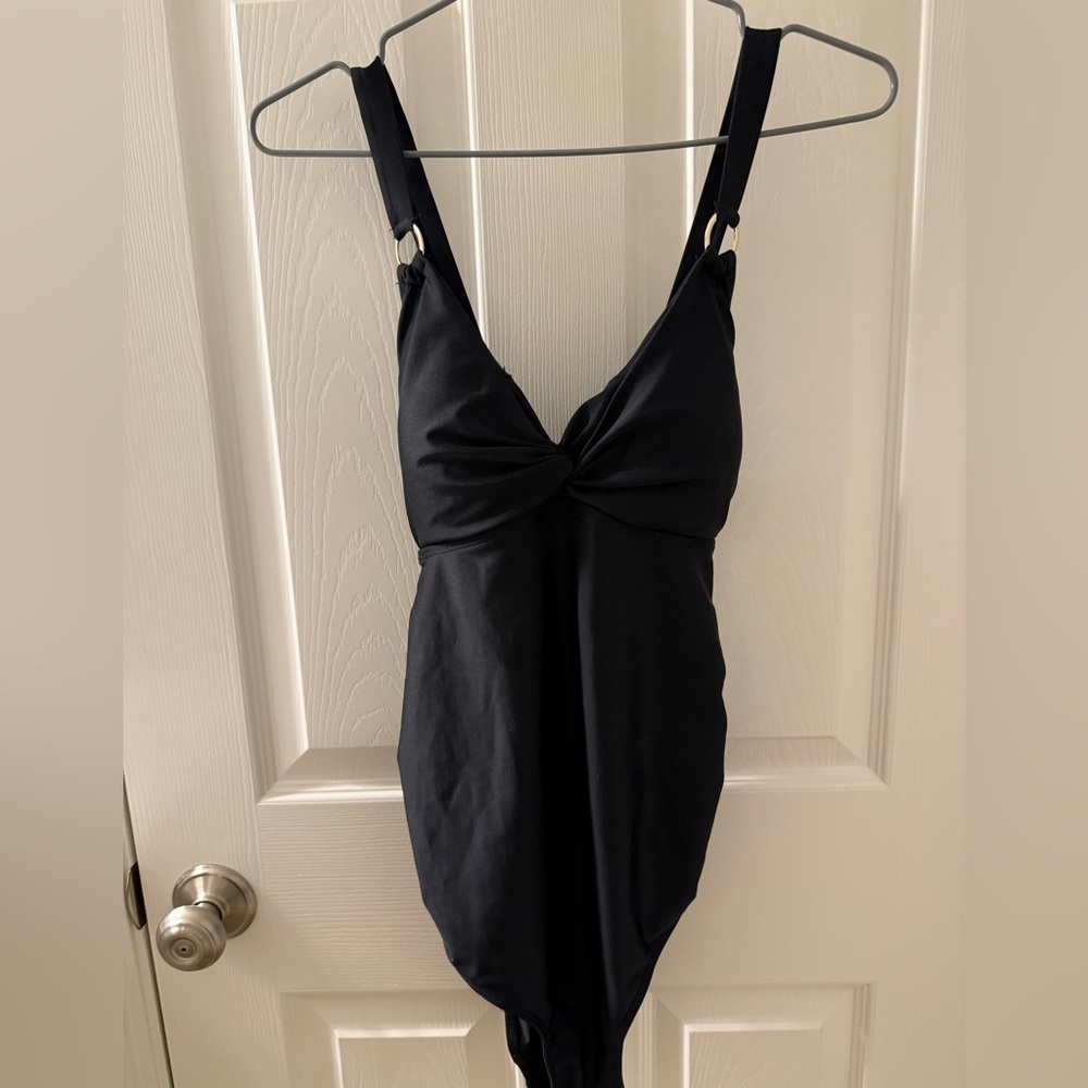 Seraphine Maternity- chic maternity swimsuit for before and after. Size xs